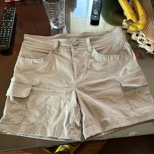 Only worn a couple times. Stretchy.